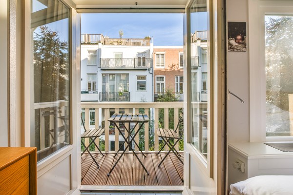 Medium property photo - Van Eeghenstraat 20-1, 1071 GG Amsterdam